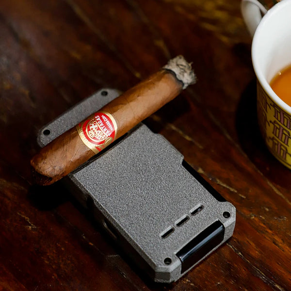 Guevara Luxury Refillable Butane Torch Cigar Lighter with Cigar V Cutter