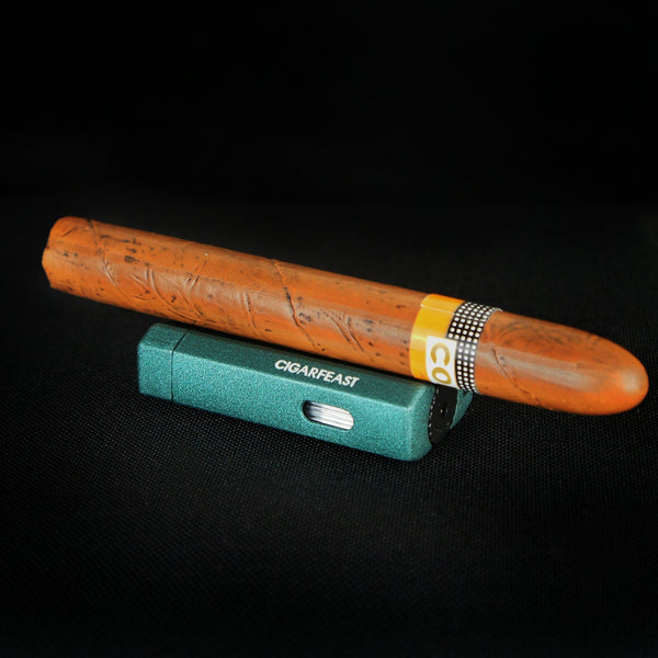 CIGARFEAST Windproof Cigar Lighter 2 Jet Torch Blue Flame Gas Butane Lighters with Gift Box Cigar Holder Smoking Accessories